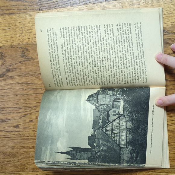 Vintage West Germany A Simon & Schuster Travel Guide Paperback Book Nonfiction - Picture 11 of 16